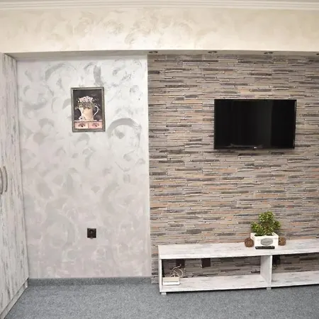 Amigo център Apartment *