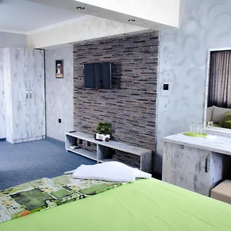 Amigo център *