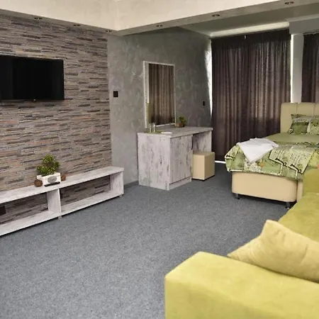 Apartment Amigo център