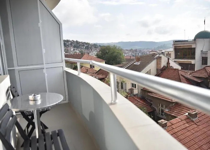 Amigo център דירה *