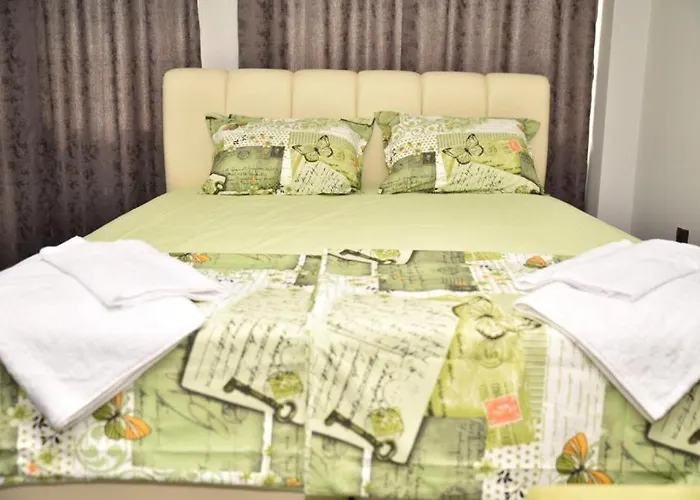 Amigo център דירה וליקו טורנובו